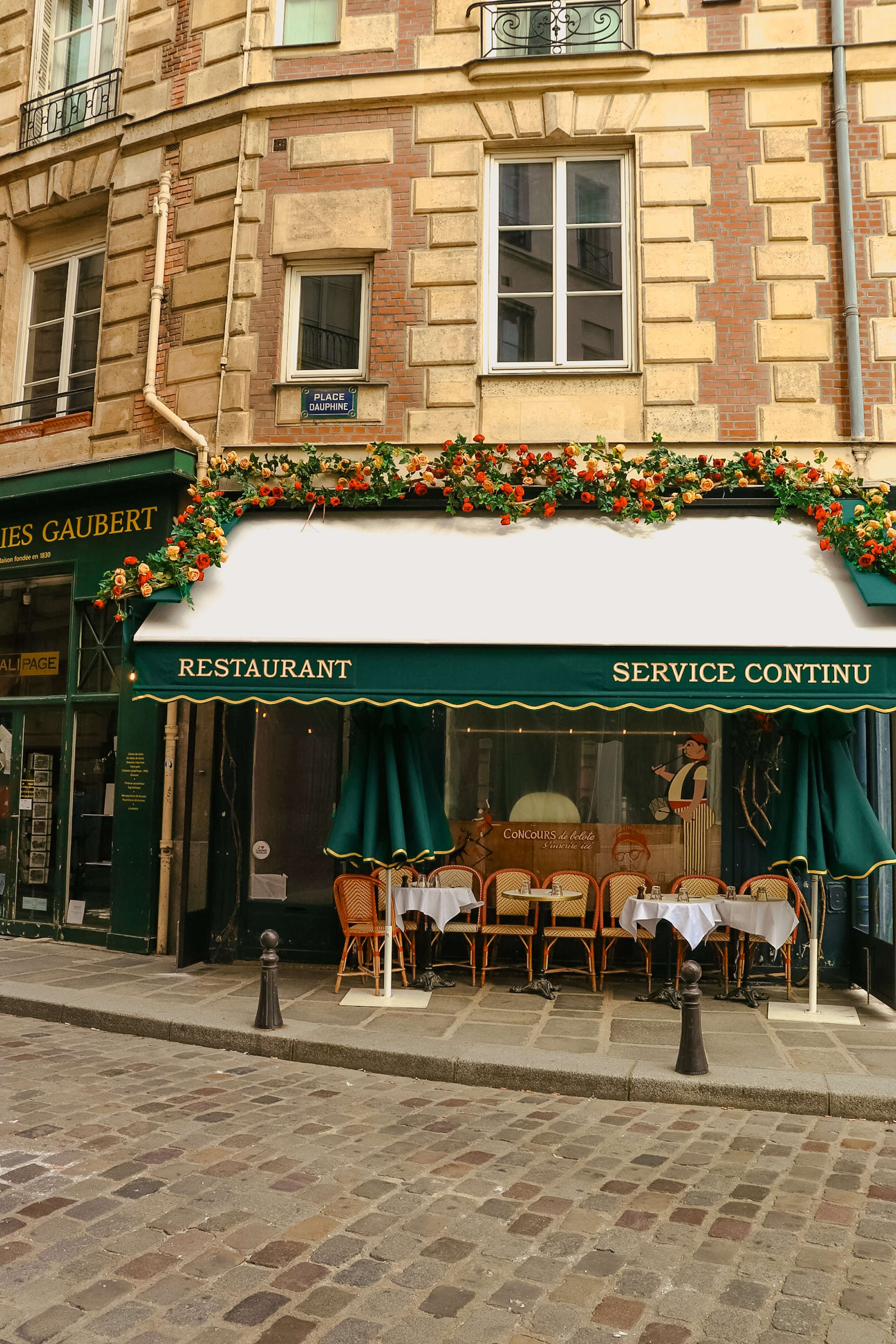 Restaurant street view